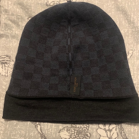 Authentic 100% Louis Vuitton Hat and Scarf - Picture 9 of 16